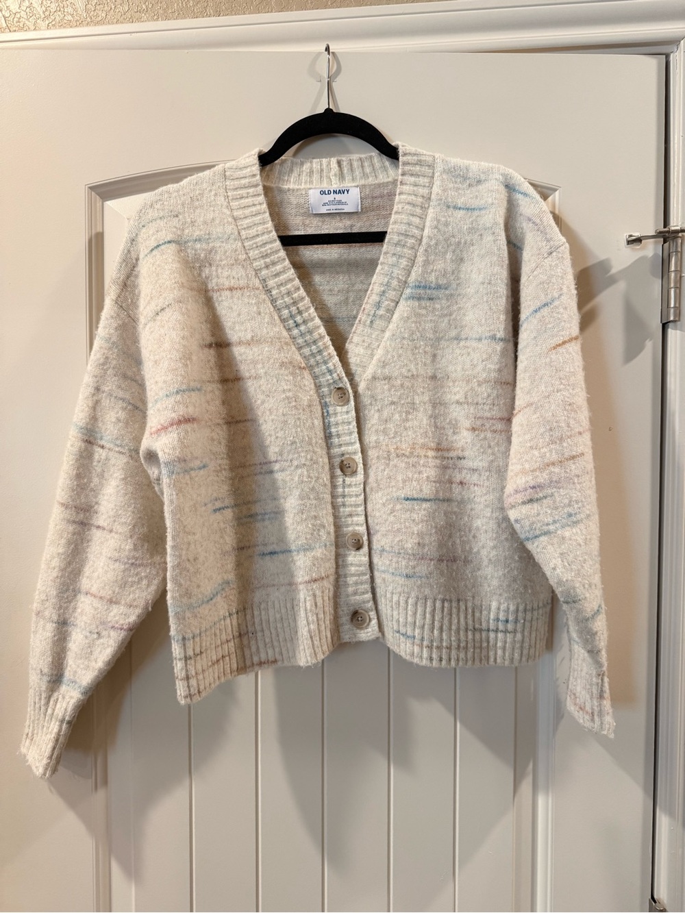 Old Navy Cream Speckled V-Neck Button Cardigan